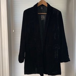 WILDFANG x Lucca women’s velvet blazer